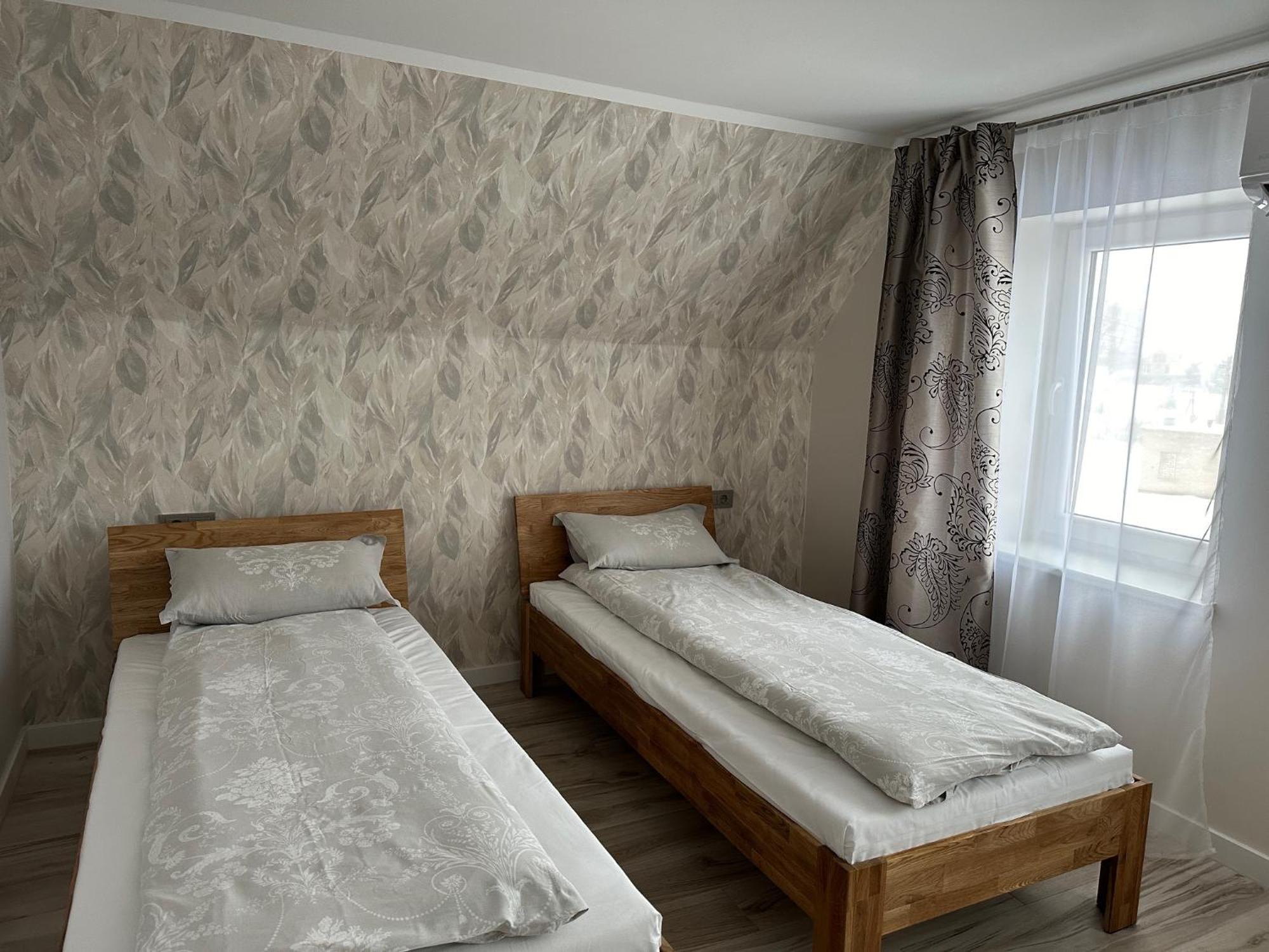 Akmerenta - Kadagiu Dvarelis Akmene Buitenkant foto